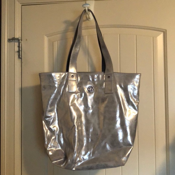 Lululemon Mantra Reversible Tote